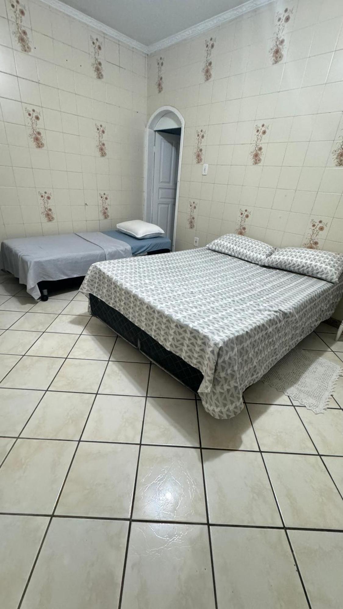 Casa Familiar 200m Hospital Regional Homestay *