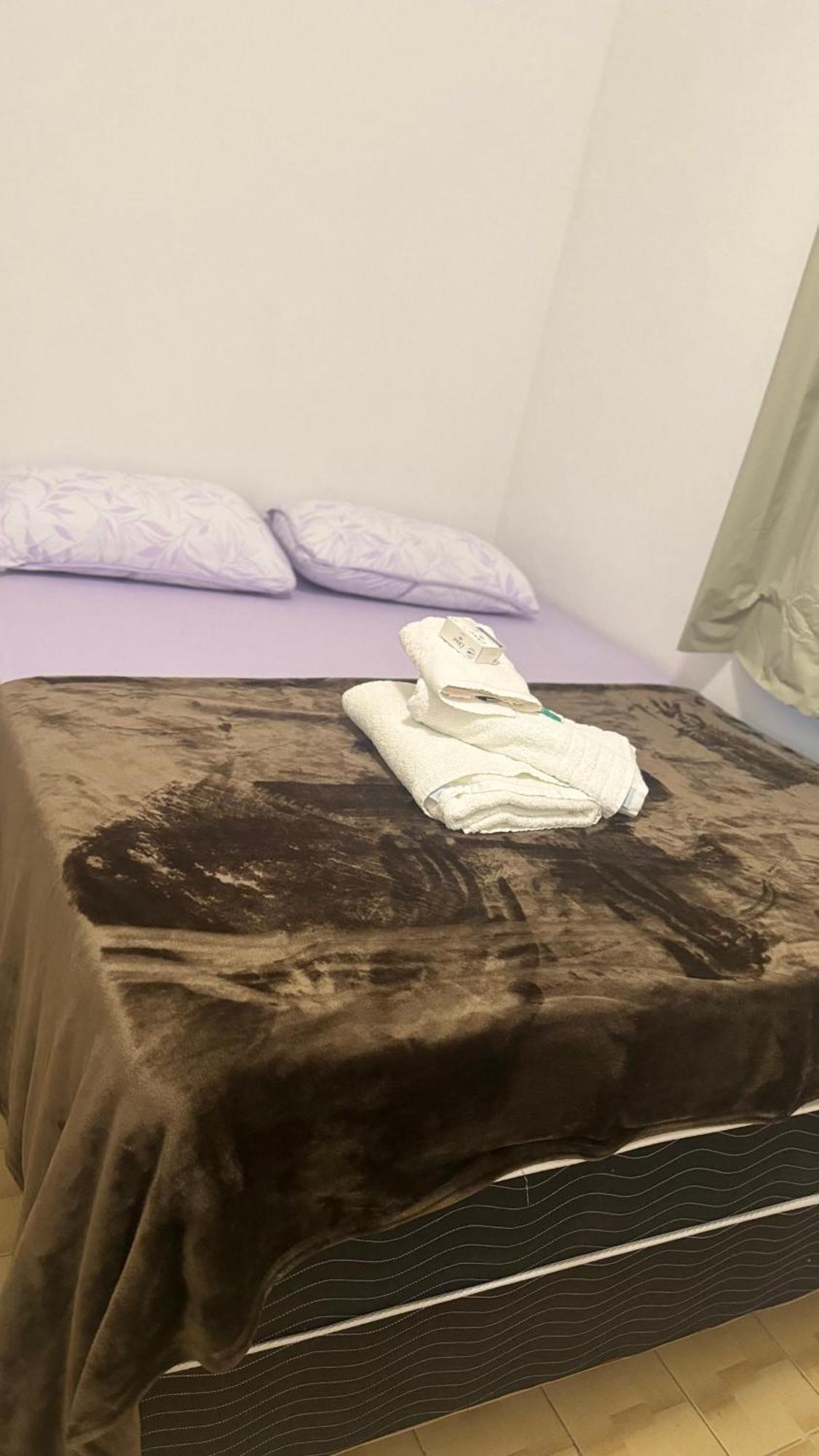 Casa Familiar 200m Hospital Regional Homestay