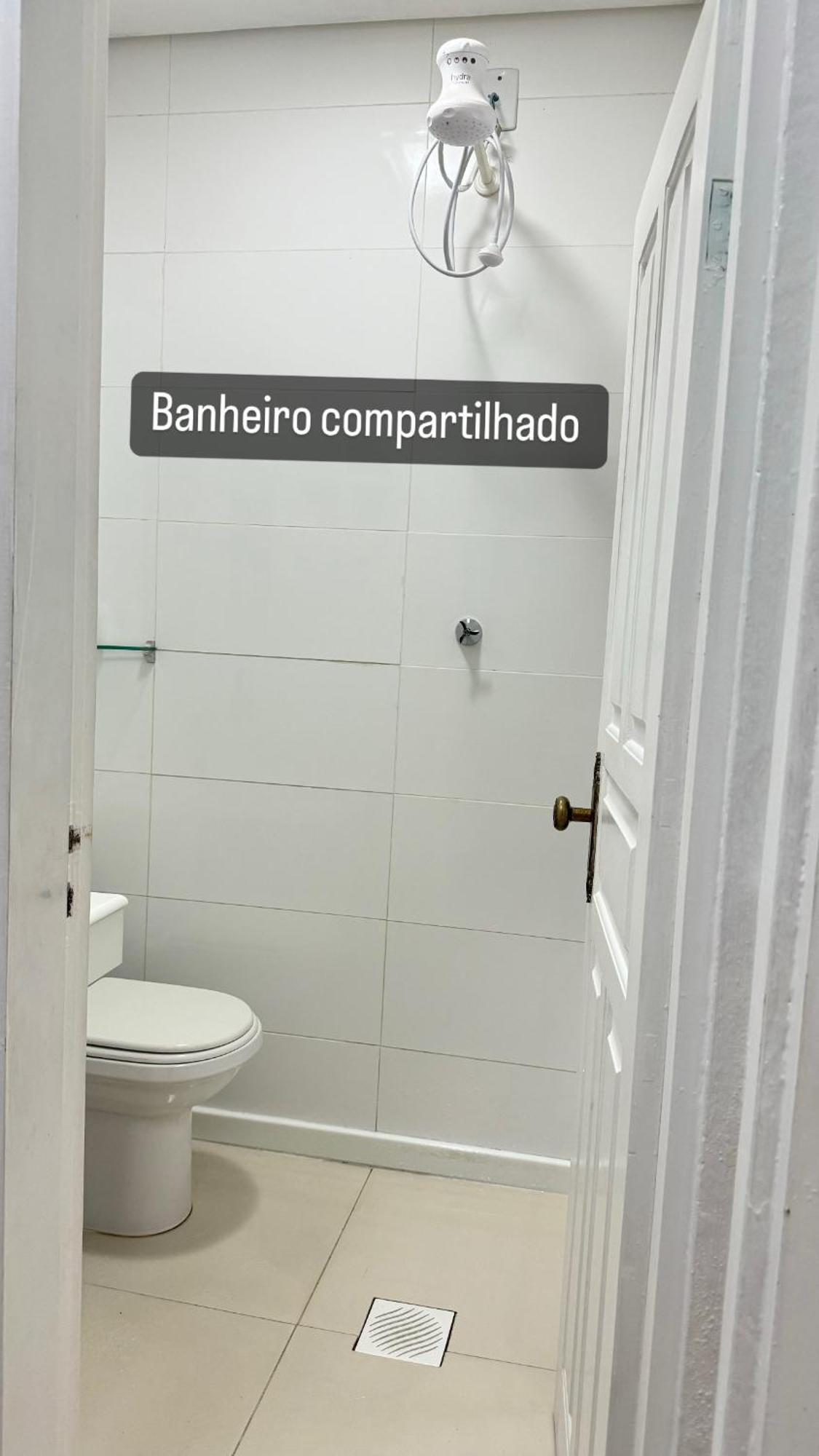 Casa Familiar 200m Hospital Regional Homestay Sao Jose (Santa Catarina)