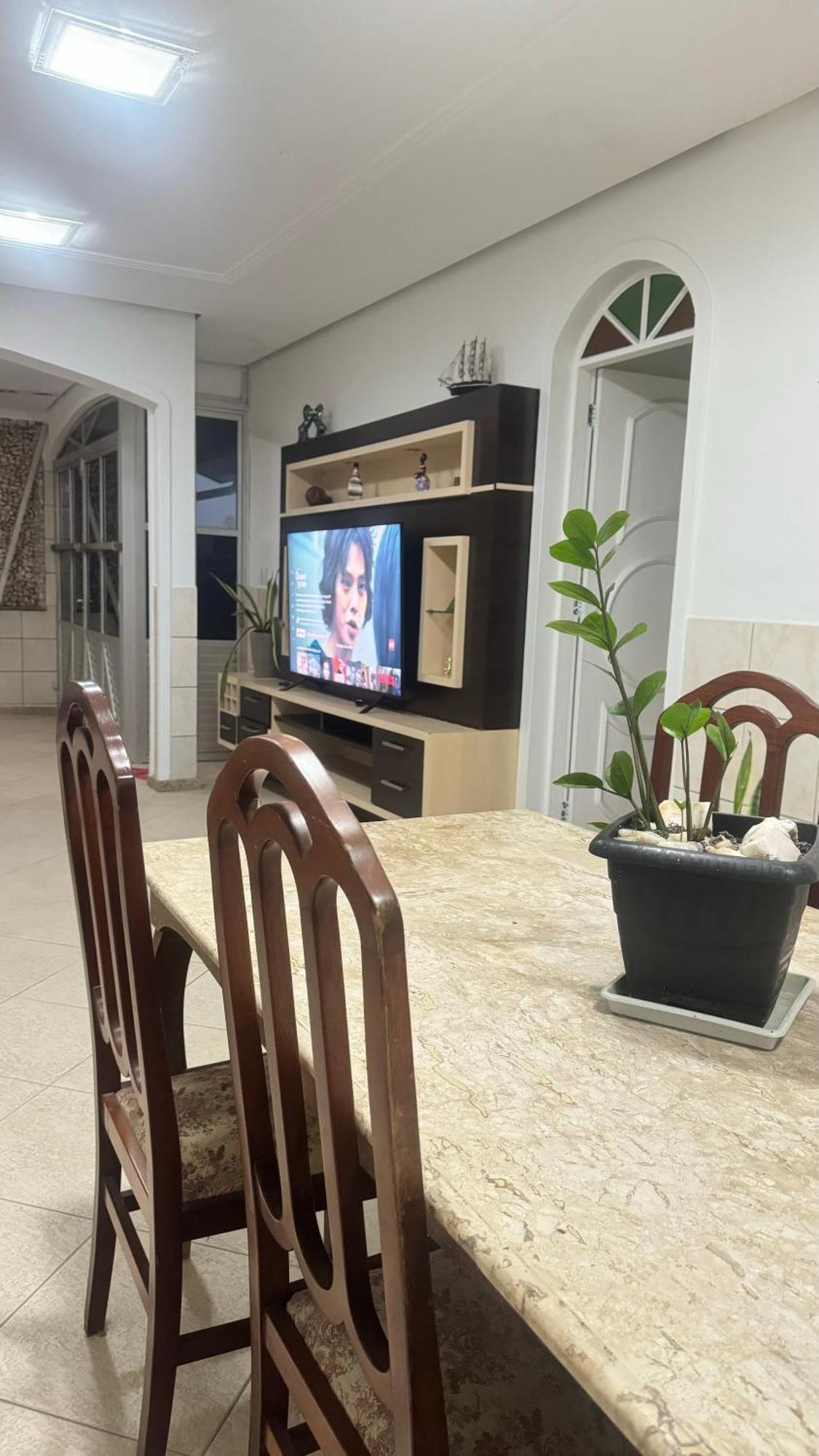 Homestay Casa Familiar 200m Hospital Regional Sao Jose (Santa Catarina)