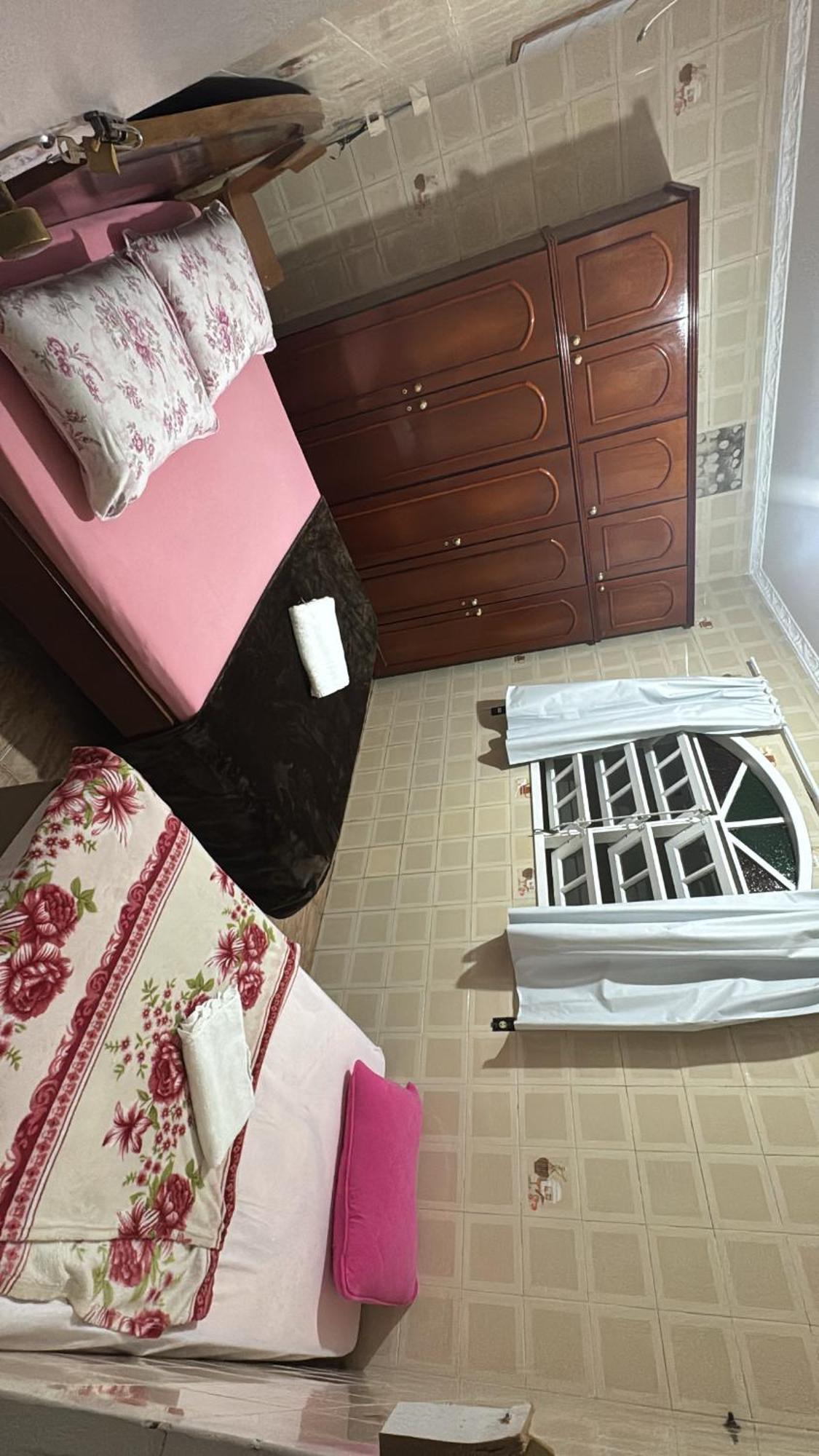 Homestay Casa Familiar 200m Hospital Regional Sao Jose (Santa Catarina)
